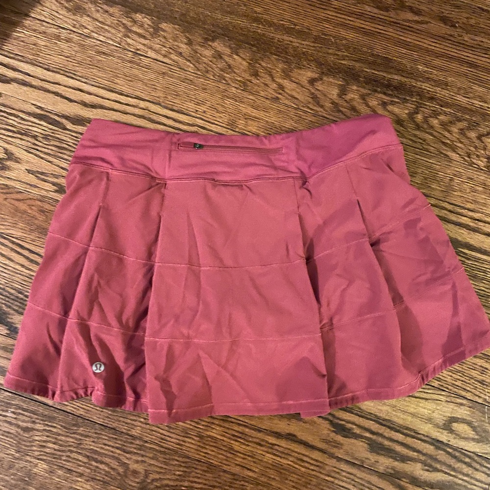 Size 8 Tall lululemon Pace Rival skirt